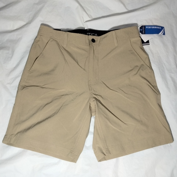 Nautica Men's Performance Shorts Wicking UPF Stretch Breathable Tan Size 32 - Picture 1 of 6